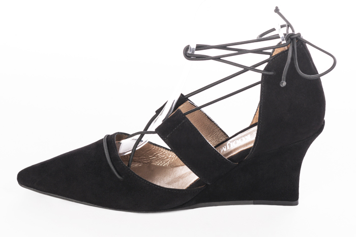 Matt black women's open side shoes, with lace straps. Tapered toe. Medium wedge heels. Profile view - Florence KOOIJMAN